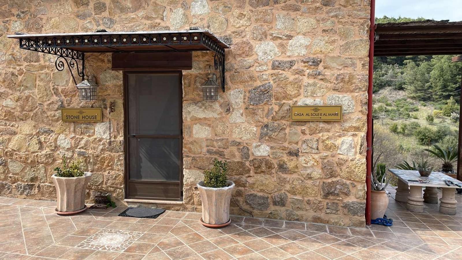 Villa Stonehouse & Casa Al Sole E Al Mare Nea Roda Esterno foto