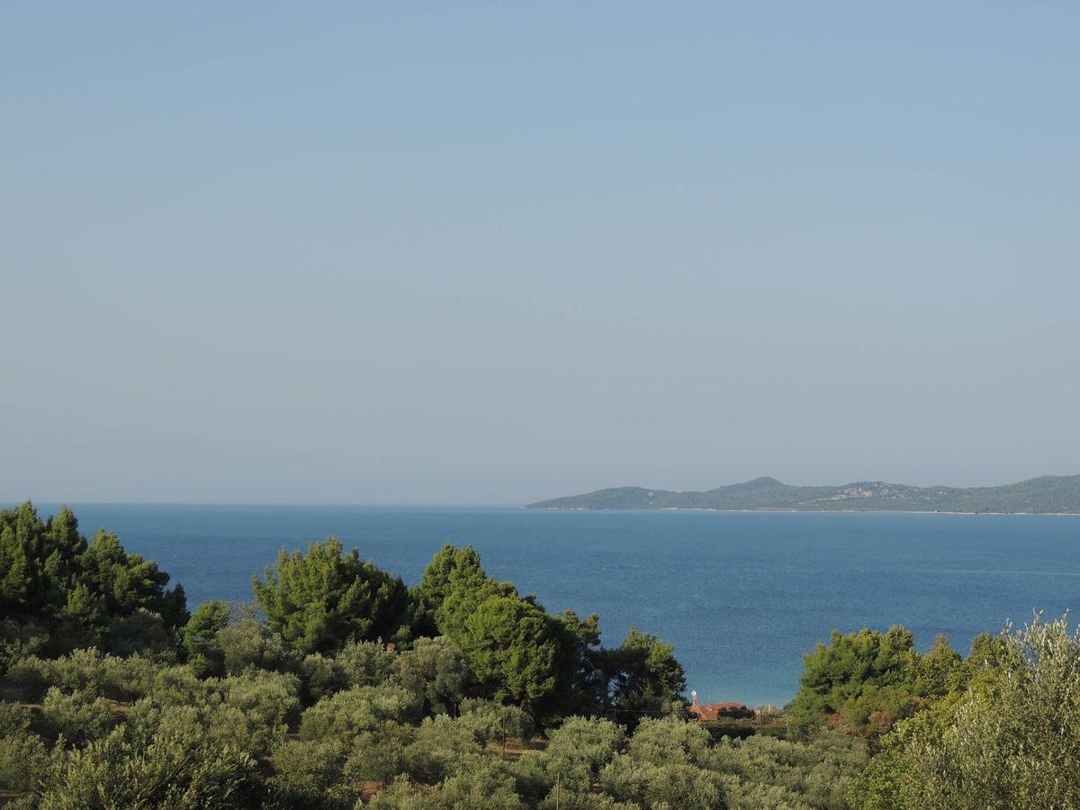 Villa Stonehouse & Casa Al Sole E Al Mare Nea Roda Esterno foto