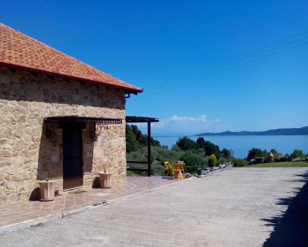 Villa Stonehouse & Casa Al Sole E Al Mare Nea Roda Esterno foto